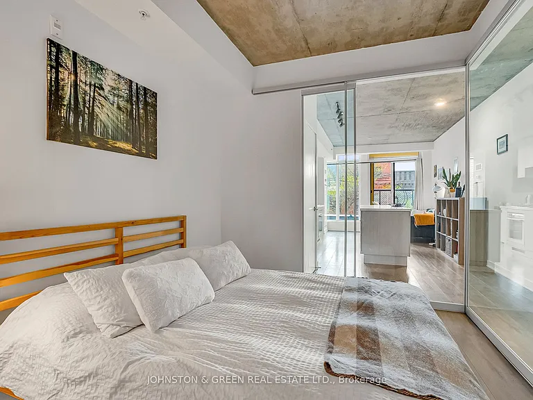 109 Ossington Ave #207 — Photo 20