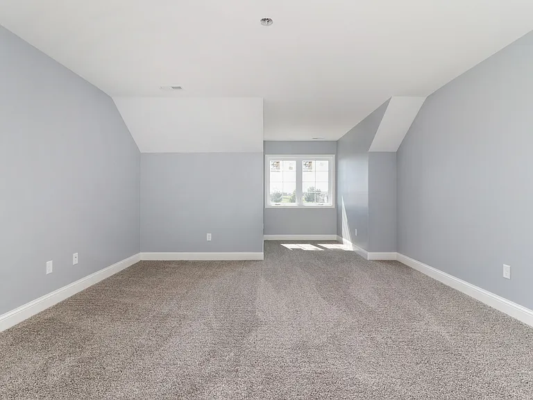 760 Kristin Dr — Photo 23