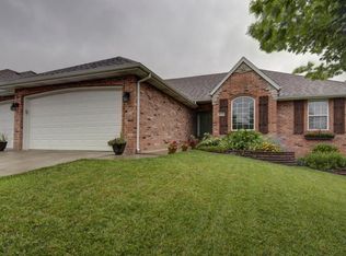 2679 W Williamsburg St, Springfield, MO 65810