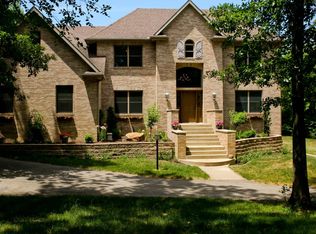 1788 Bucks Pond Rd, Monticello, IL 61856