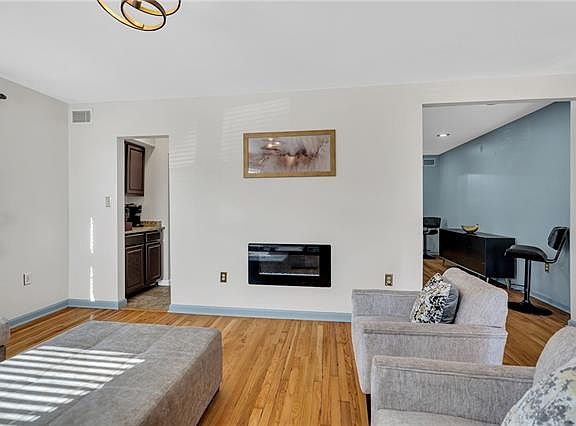 5th image of 3920 General Ogden St
