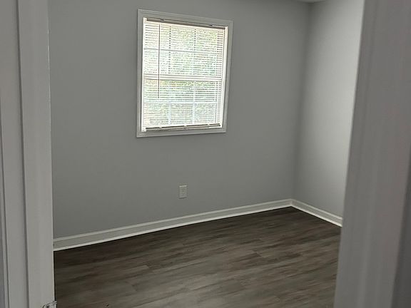 4th image of 1014-1016 Todd Ct #1014