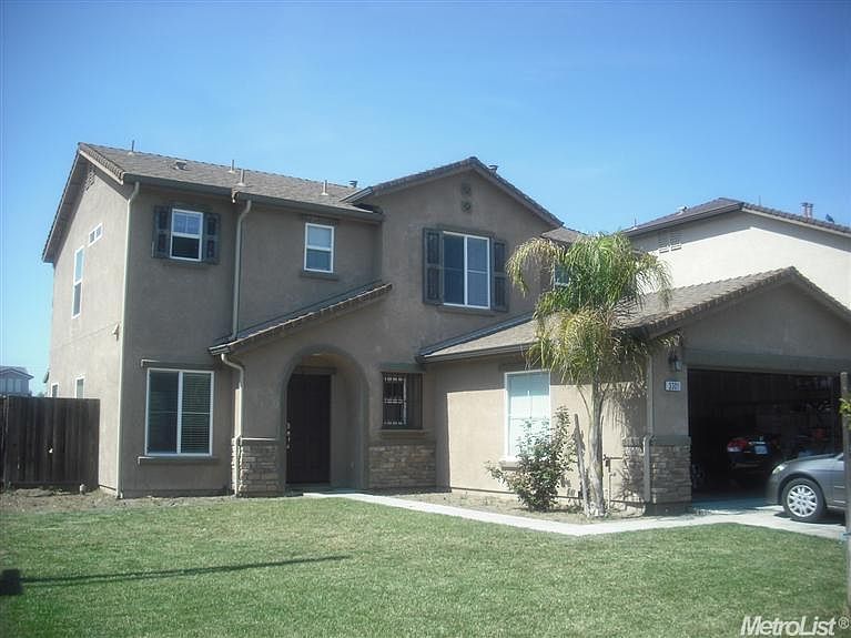 2nd image of 3301 Cottonwood Canyon Dr