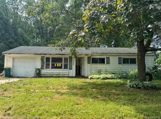47253 Lauren Ct, Van Buren Township, MI 48111