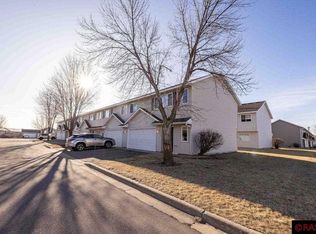 320 Tanager Path, Mankato, MN 56001