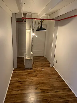 Rented by Carnegie Management Inc | media 29