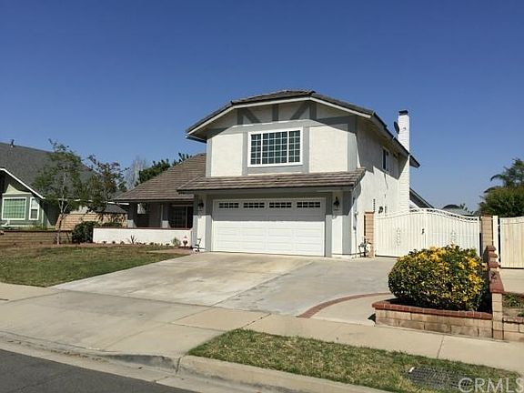 3rd image of 2701 S Del Norte Ave