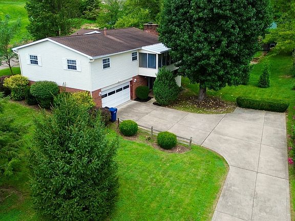 2nd image of 44 Strathmore Blvd