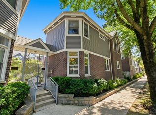 3311 N Racine Ave APT A, Chicago, IL 60657