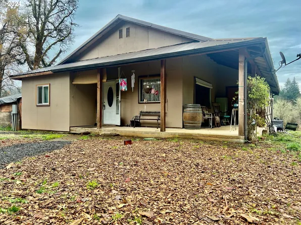 23789 Warthen Rd, Elmira, OR 97437