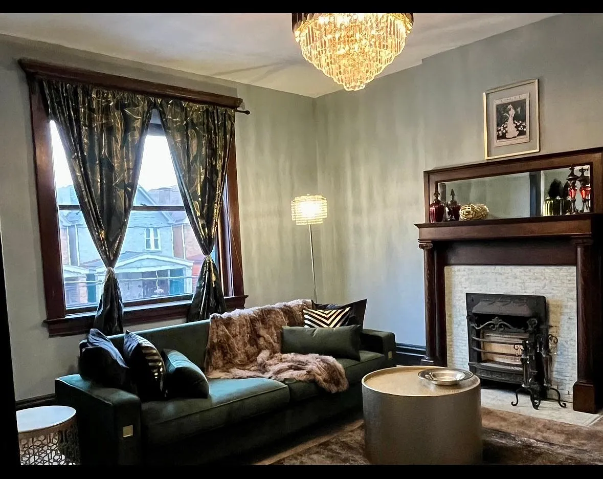 219 Gross St — Photo 4