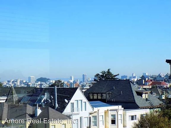 3rd image of 1050 Stanyan St APT 5