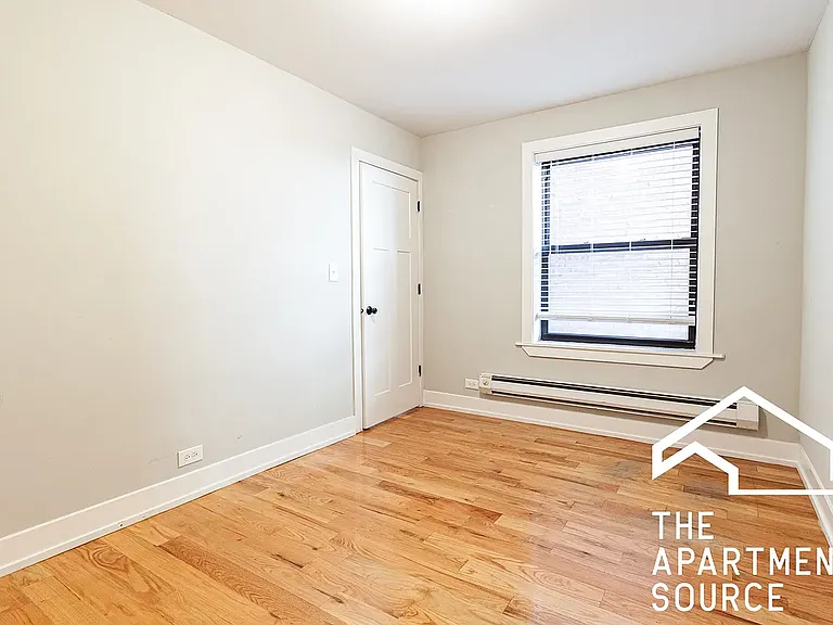437 W Roscoe St #1 — Photo 10
