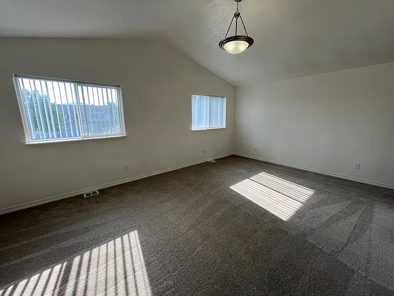 7327 N Bedford Ln — Photo 13
