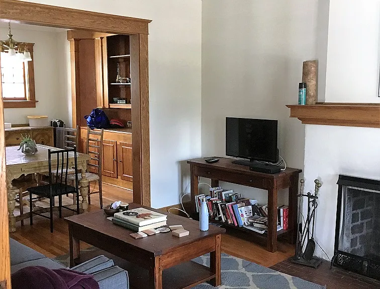 418 N Main St — Photo 4