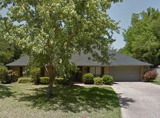 825 Spring Creek Dr, Tyler, TX 75703