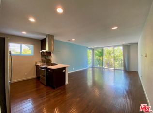 1920 Hillcrest Rd APT 20, Los Angeles, CA 90068