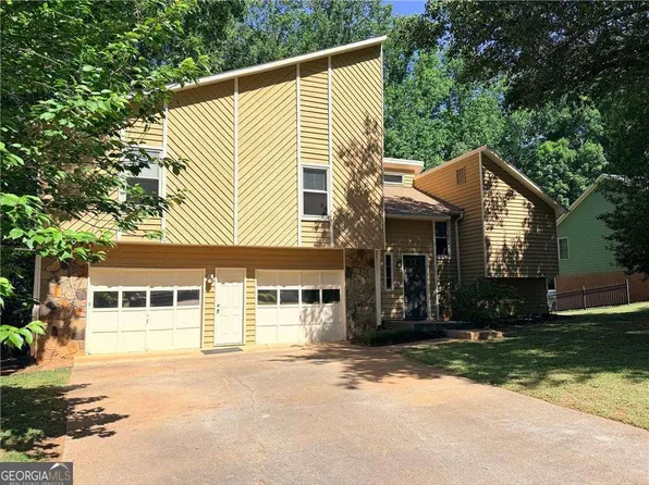 284 Angla Dr SE, Smyrna, GA 30082