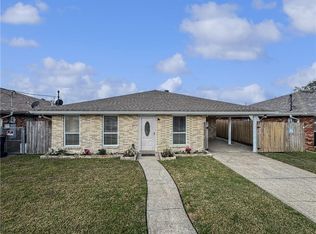 3304 Corinne Dr, Chalmette, LA 70043
