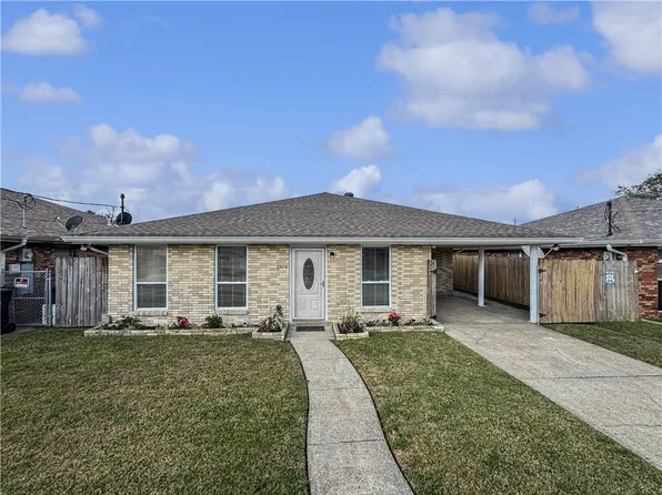 3304 Corinne Dr, Chalmette, LA 70043