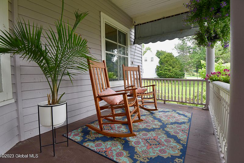 5th image of 34 N Pawling Street