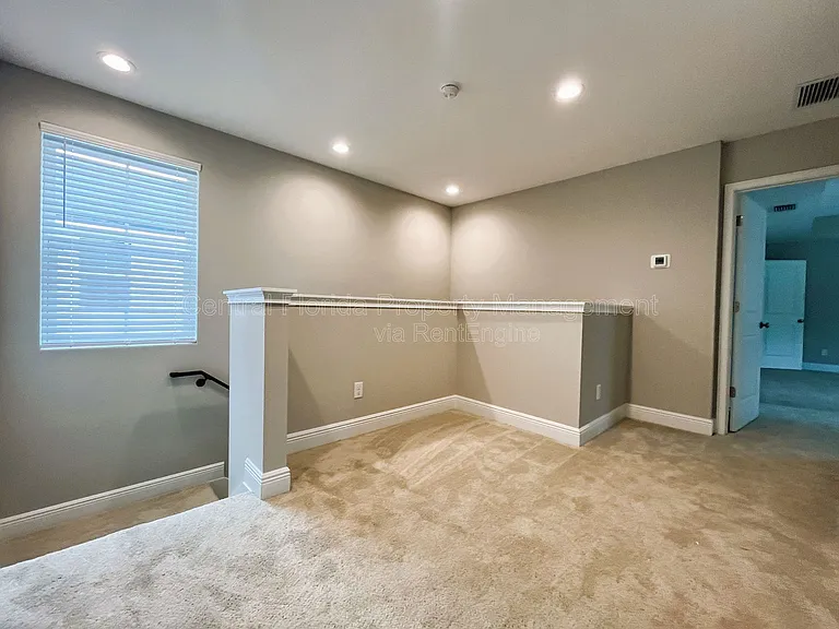 2220 S Bumby Ave #120 — Photo 25