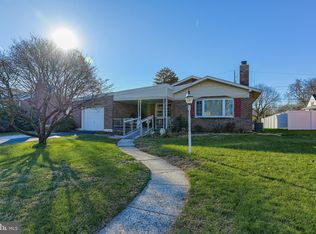 304 Lyndhurst Rd, York, PA 17402