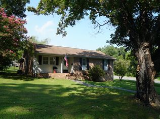 500 E Tennessee Ave, Crewe, VA 23930