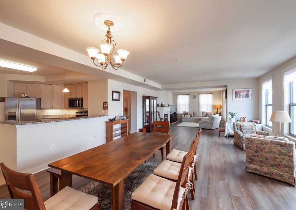 1st image of 485 Harbor Side St APT 601