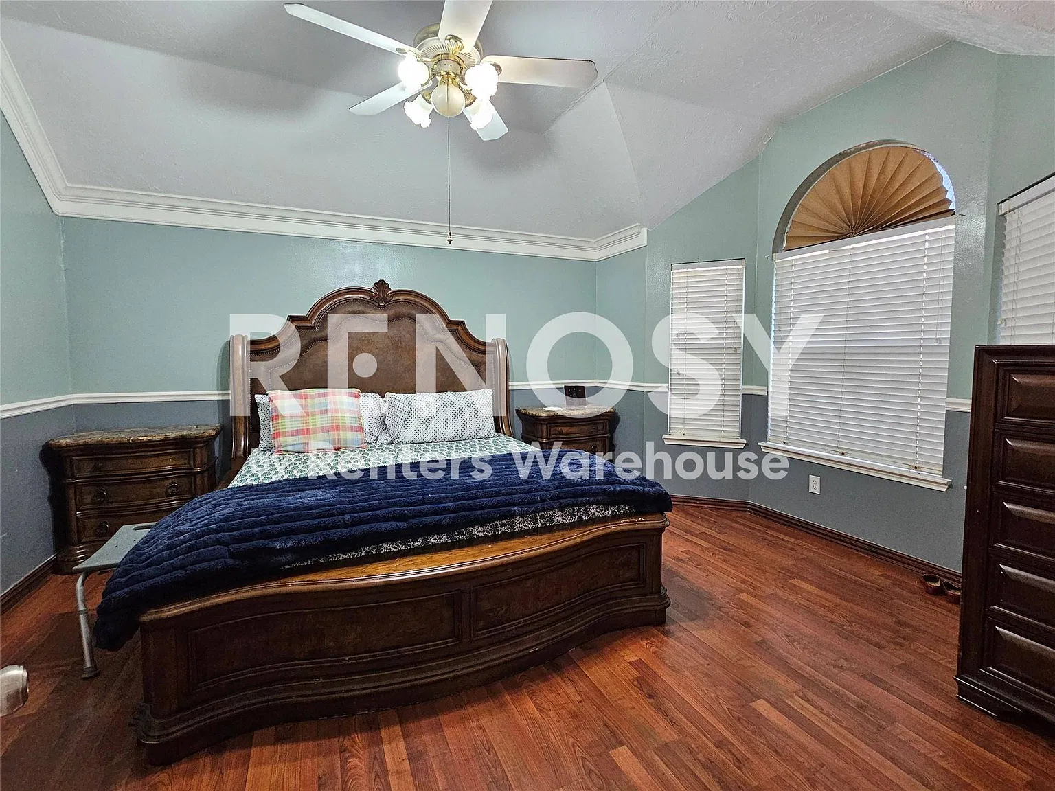 Discover comfort and flexibility in this spacious 4-bedroom, 2.5-bath corner lot home, open to Ho... — Photo 3