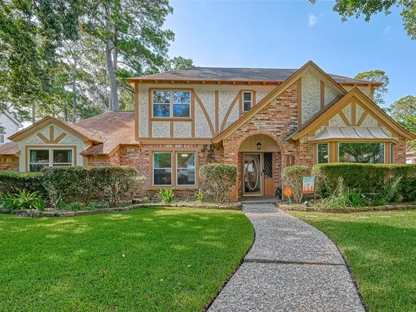 5207 Pebble Springs Drive, Houston, TX 77066