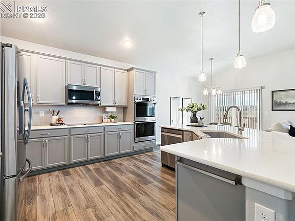 3rd image of 6904 Bigtooth Maple Dr