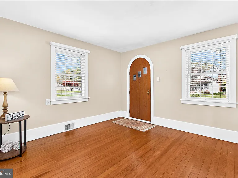 161 Margate Dr — Photo 27