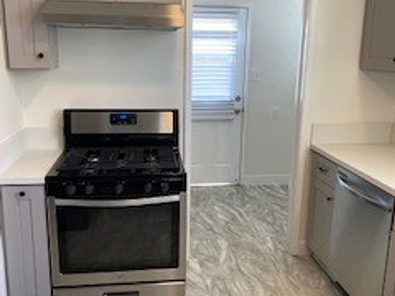 3rd image of 4904 W 133rd St