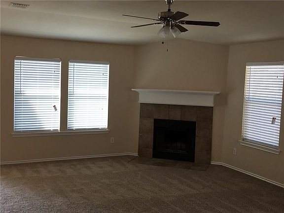 3rd image of 4745 Cedar Springs Dr