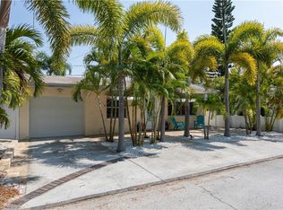 127 146th Ave E, Madeira Beach, FL 33708