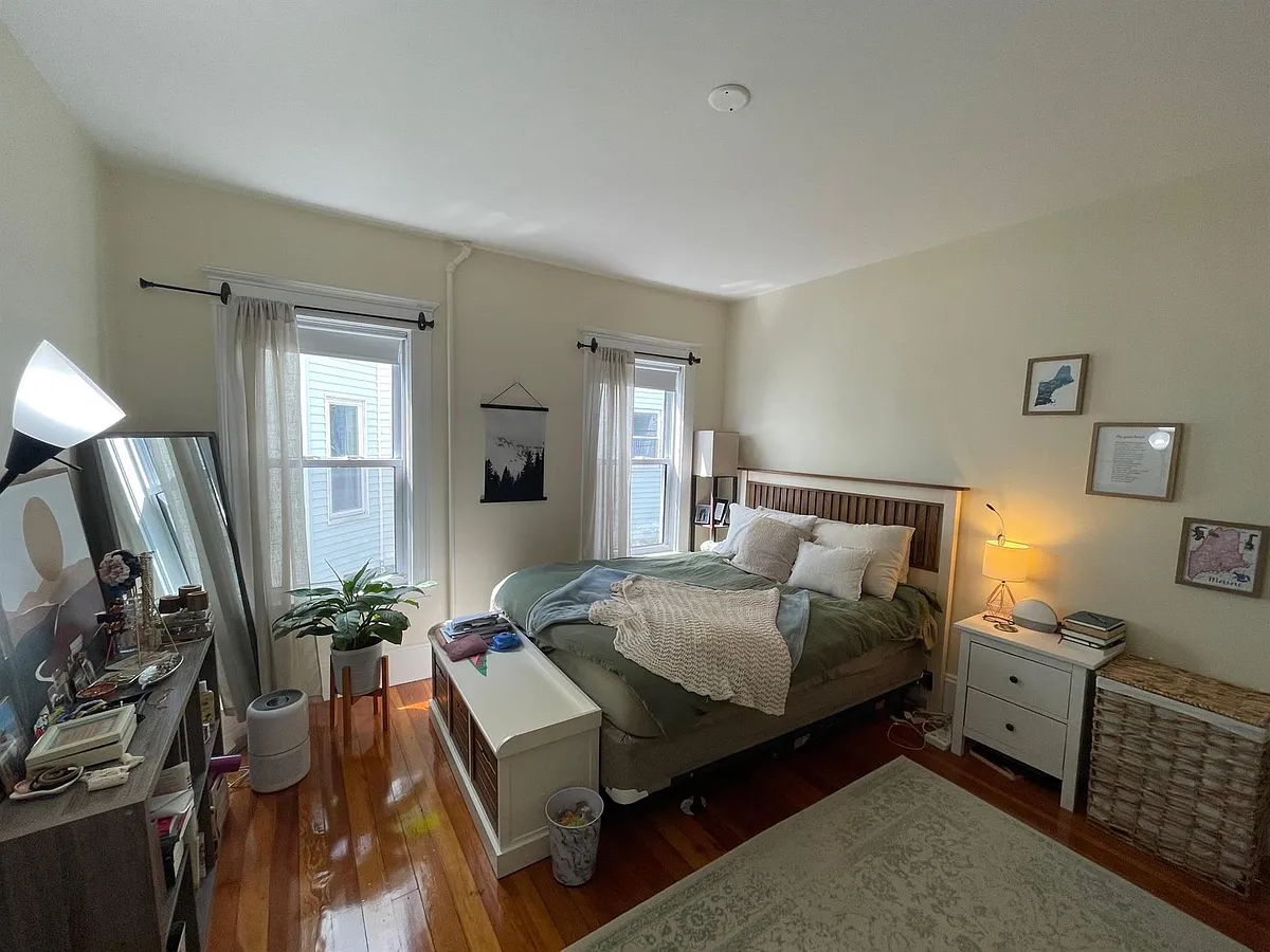 Building Photo - 11 Ossipee Rd #1