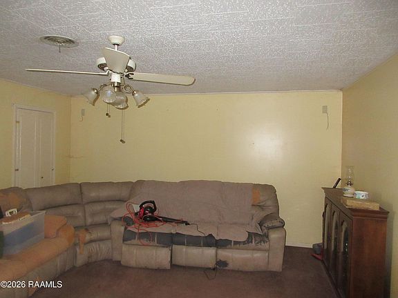 3rd image of 102 Chicot Park Rd