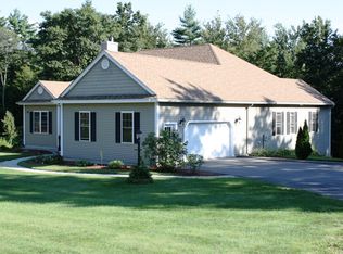21 Barberry St, Hooksett, NH 03106