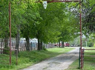 2010 E 2020th Rd, Hugo, OK 74743