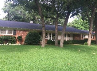 1608 Azteca Dr, Fort Worth, TX 76112