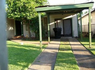 810 Booth St, Houston, TX 77009