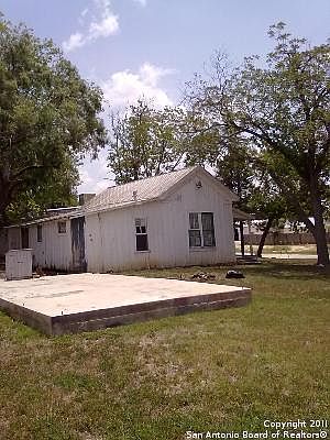 2nd image of 101 NE 8 th St.