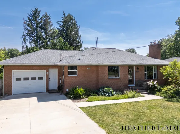 3706 Navaho St SW, Grandville, MI 49418