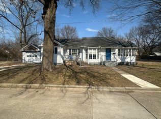 1625 E Belmont St, Springfield, MO 65802