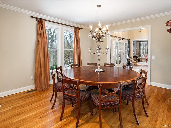 5th image of 44 Scofield Road