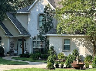 240 Evangeline Dr, Mandeville, LA 70471