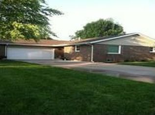 801 Newport Rd, Hutchinson, KS 67502