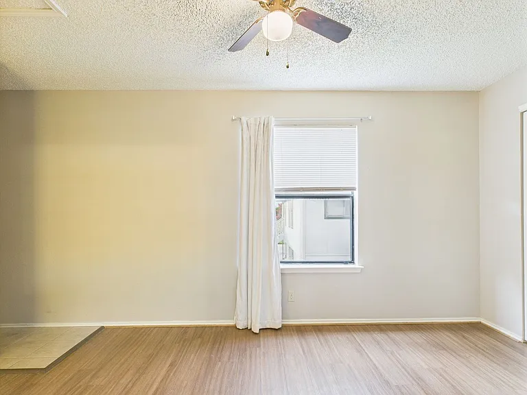 297 Billie Dr #2 — Photo 9
