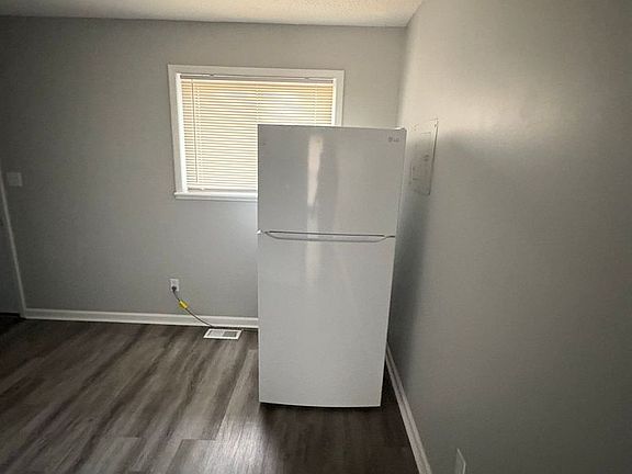 5th image of 1019 N Arrowhead Ridge Dr